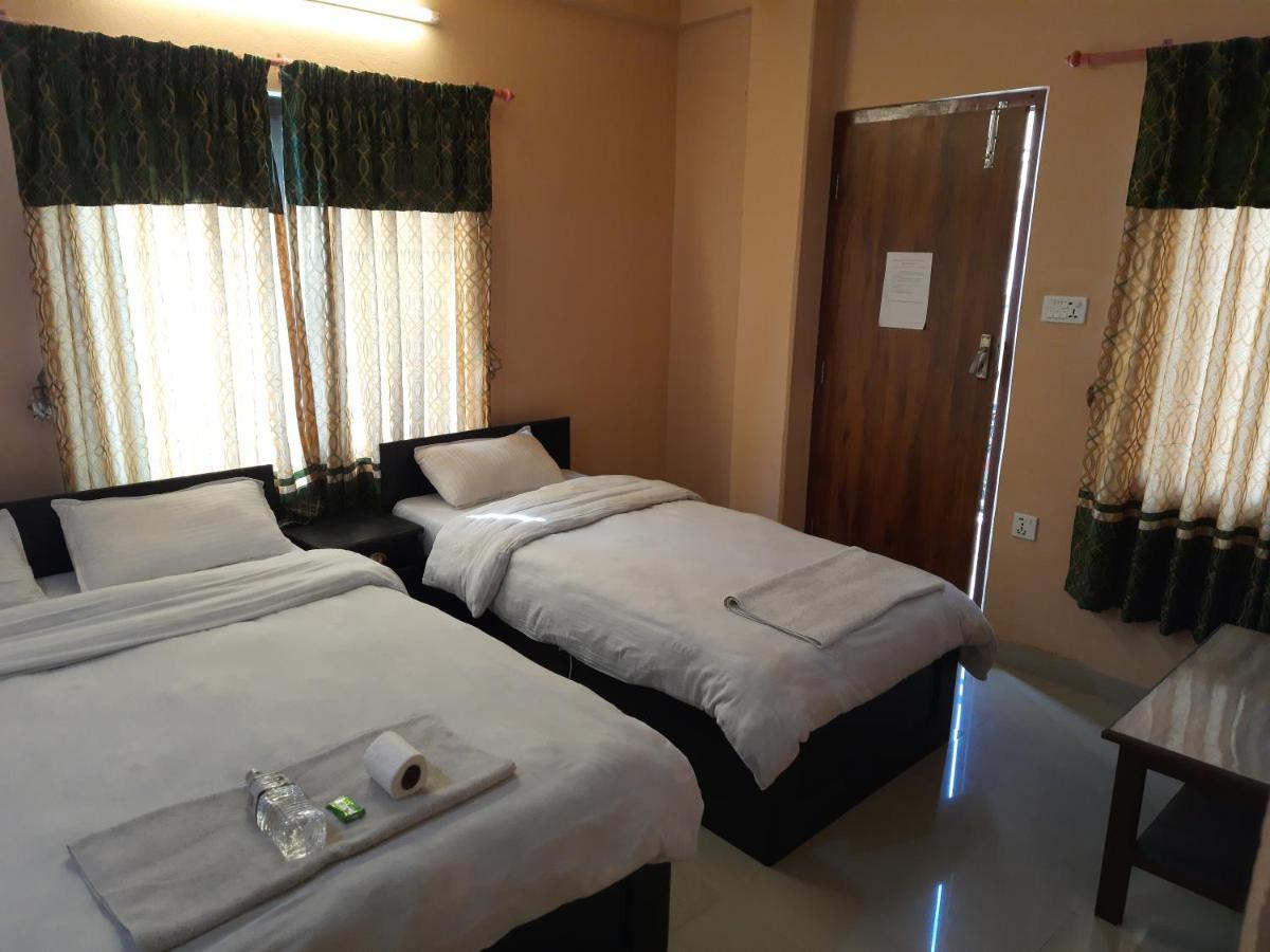 Hotel Eagle Zone 포카라 외부 사진