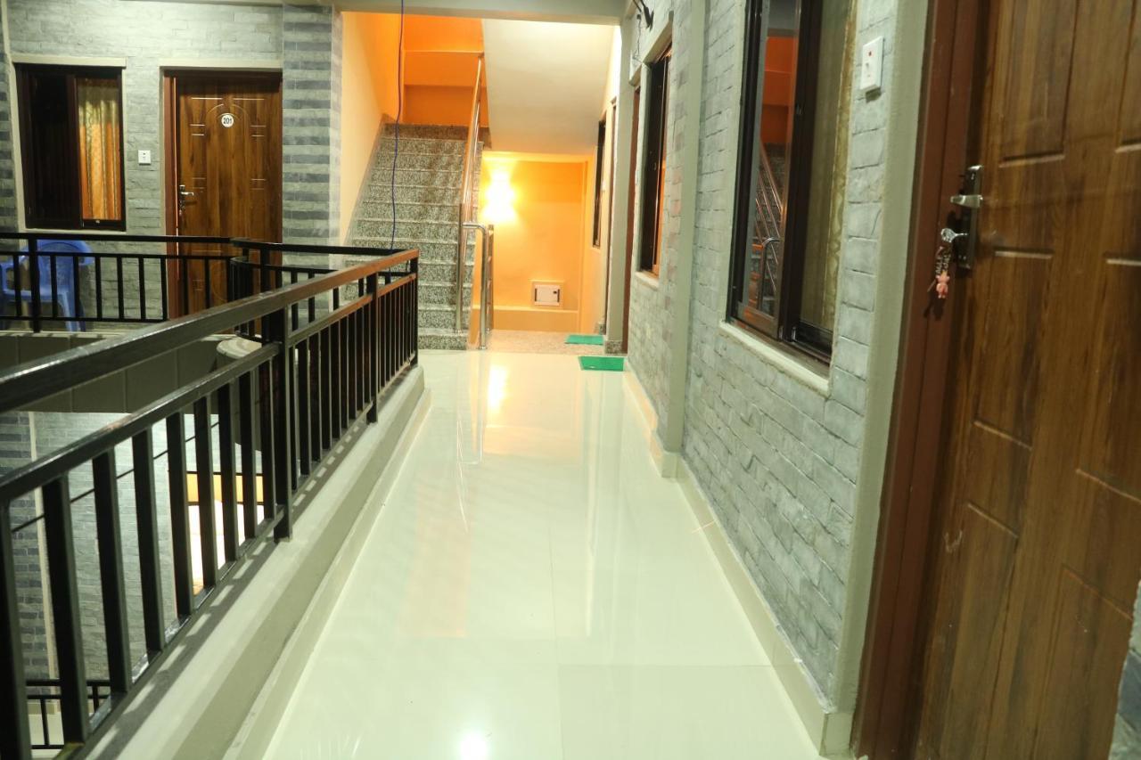 Hotel Eagle Zone 포카라 외부 사진