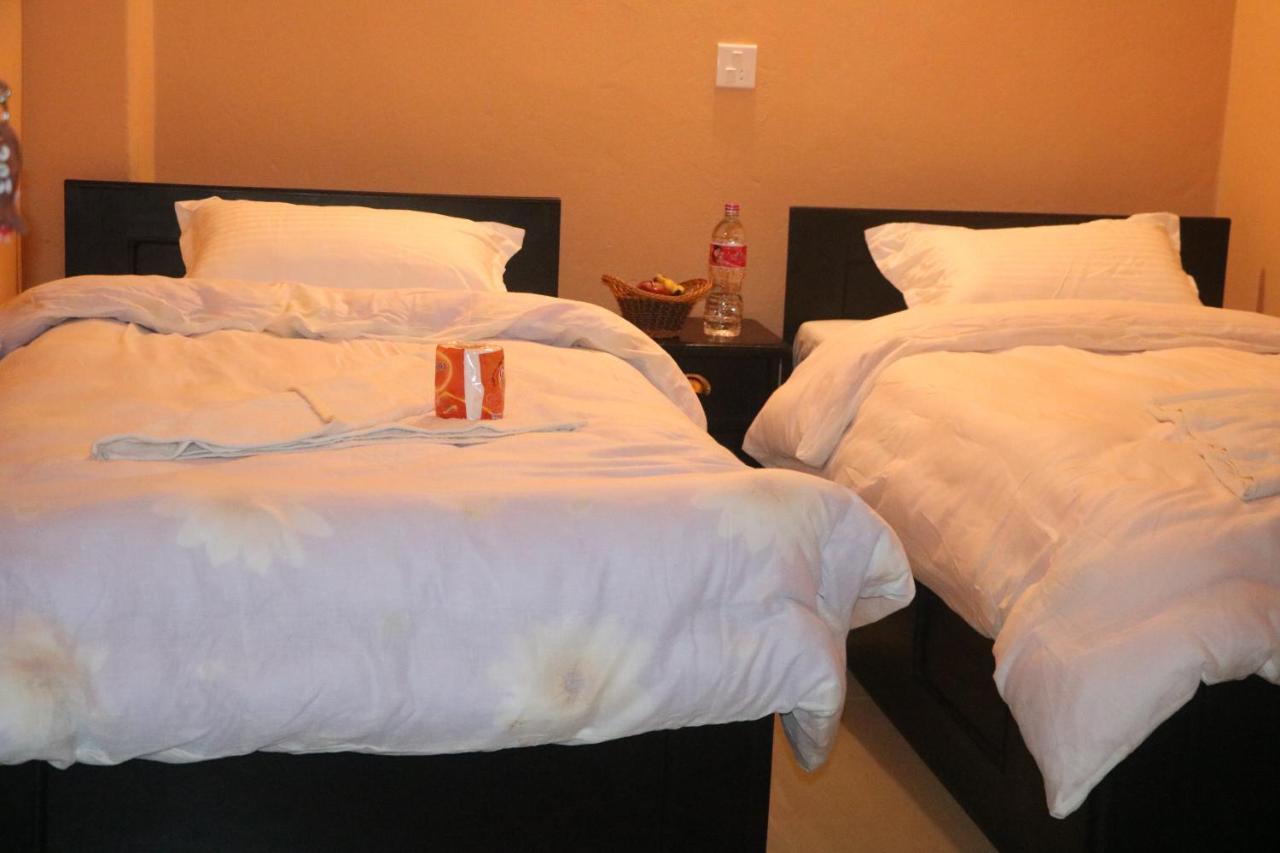 Hotel Eagle Zone 포카라 외부 사진
