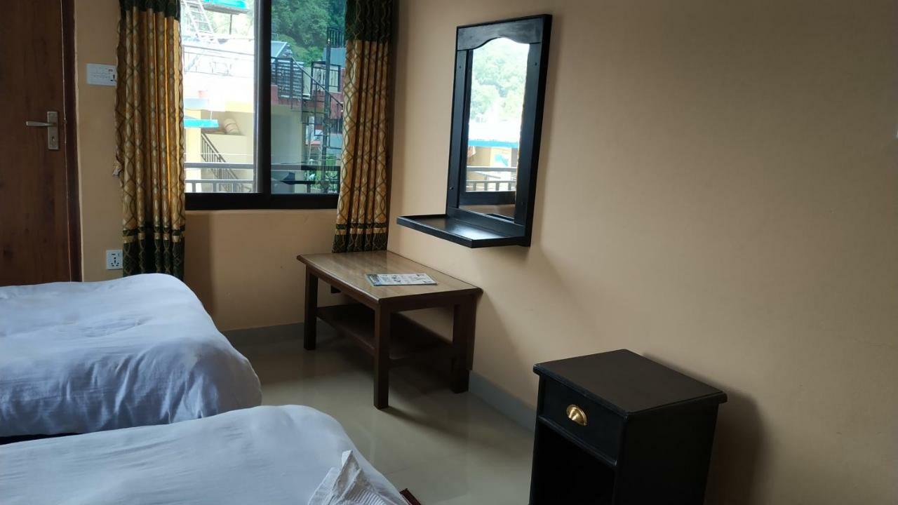 Hotel Eagle Zone 포카라 외부 사진